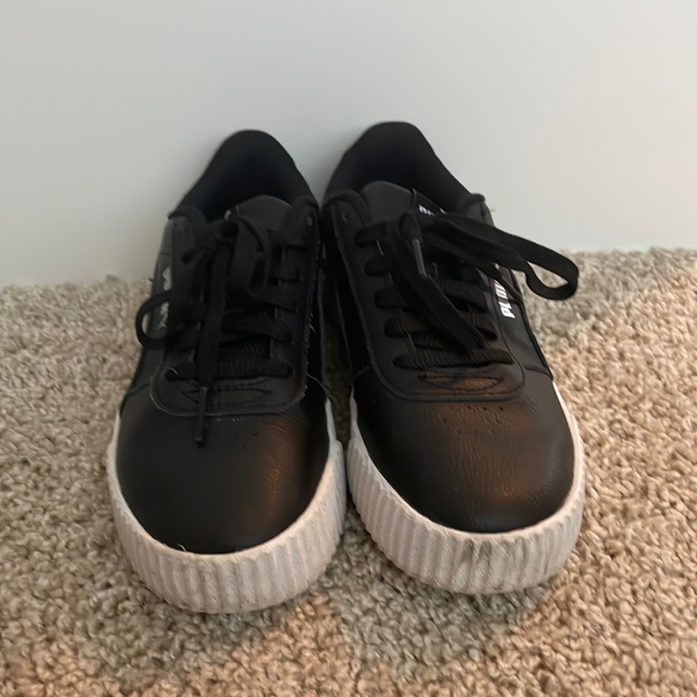 Size 6 Pumas